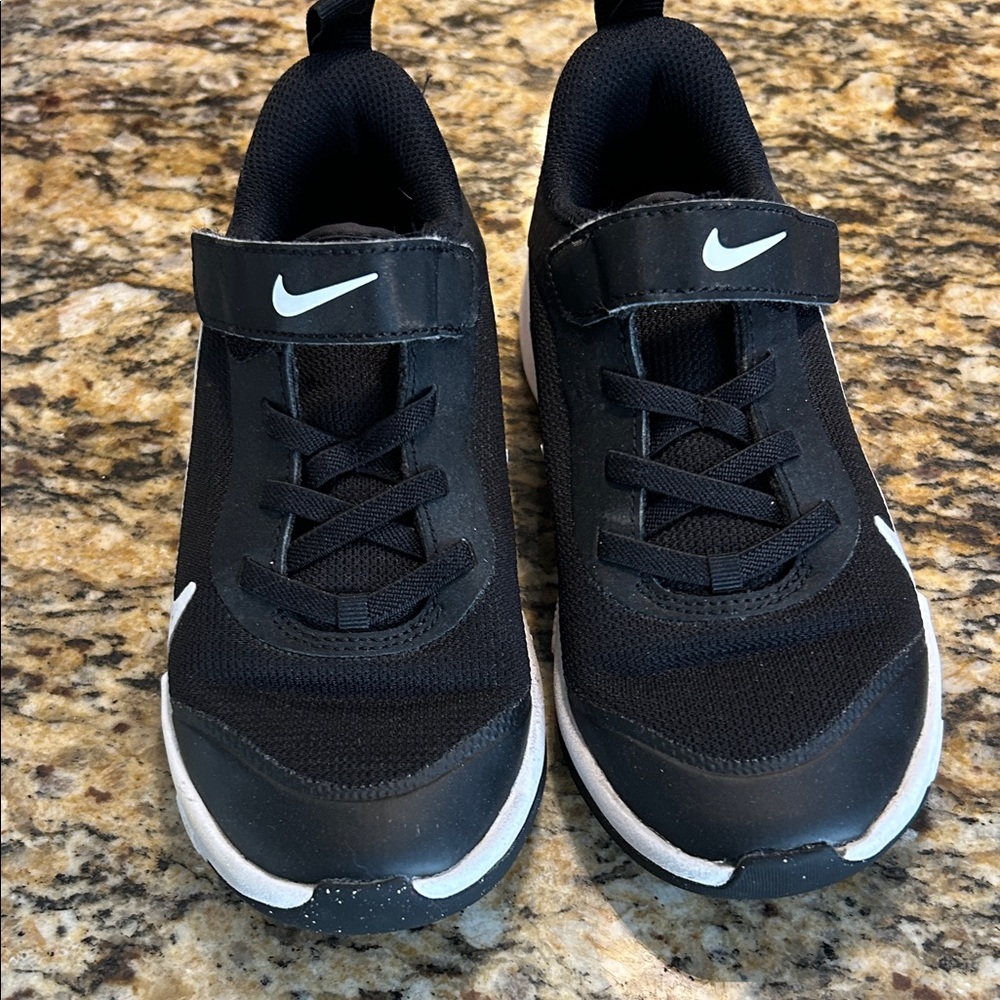 Nike Kids Black and White Sneakers